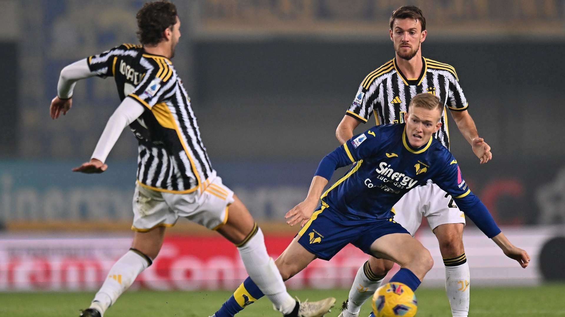 Locatelli Rugani Verona Juventus