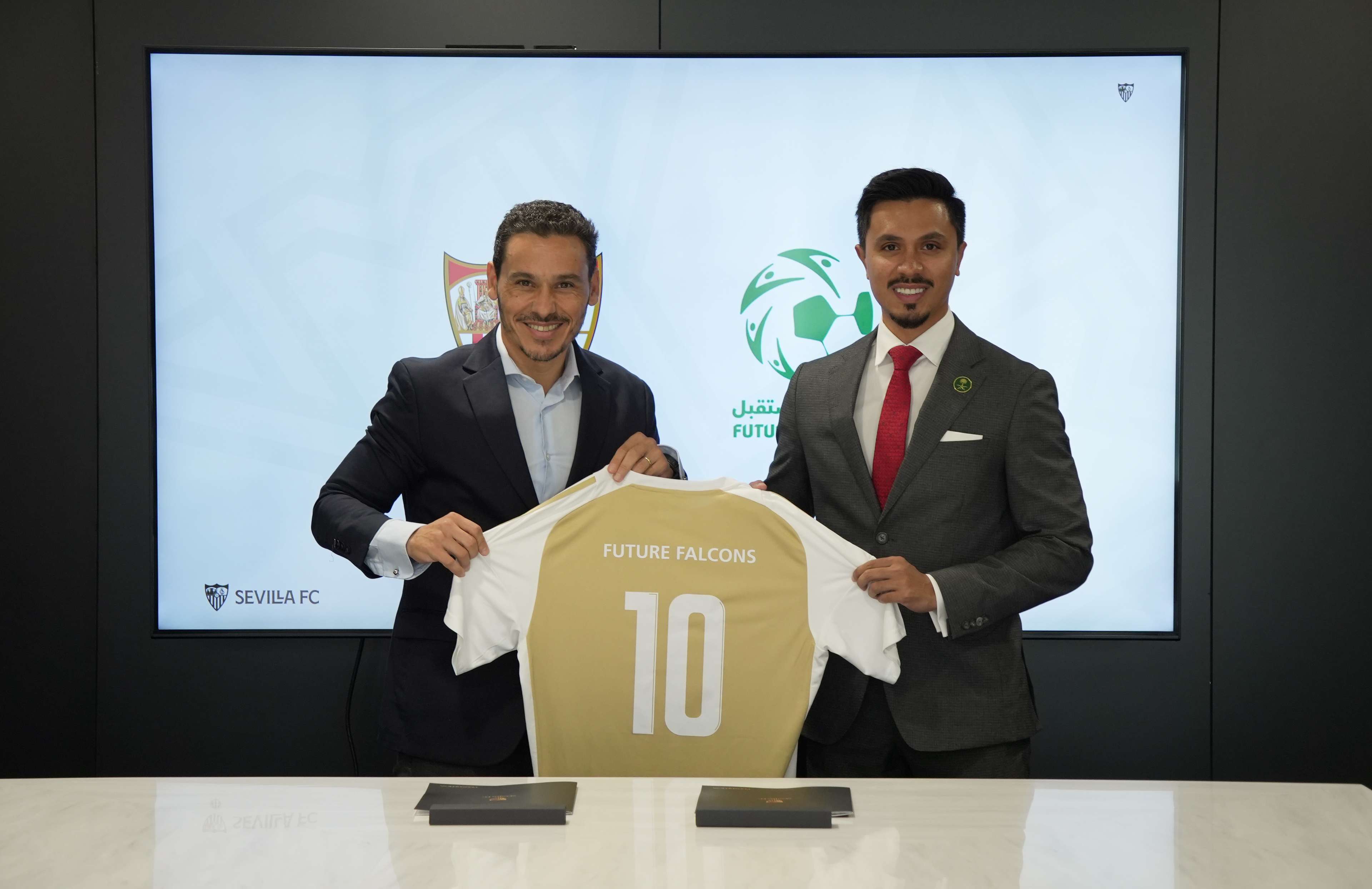 SEVILLA FC AND FUTURE FALCONS SIGN A COLLABORATION AGREEMENT