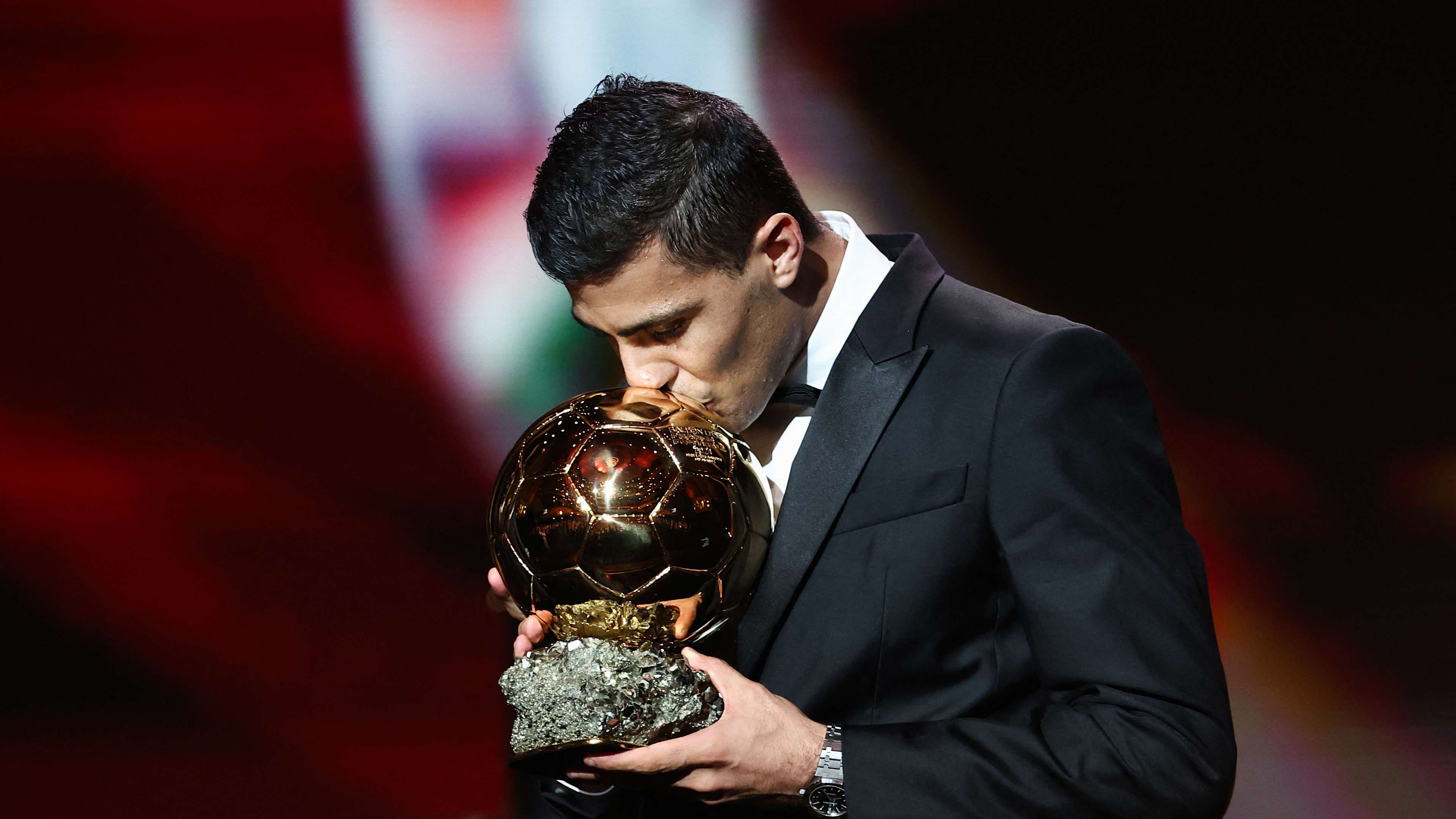 FBL-AWARD-BALLON D