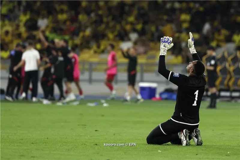 المزيد من المصائب لبرشلونة؟ .. فاتي يغادر مباراة برايتون ونوتنجهام مصابًا! | 