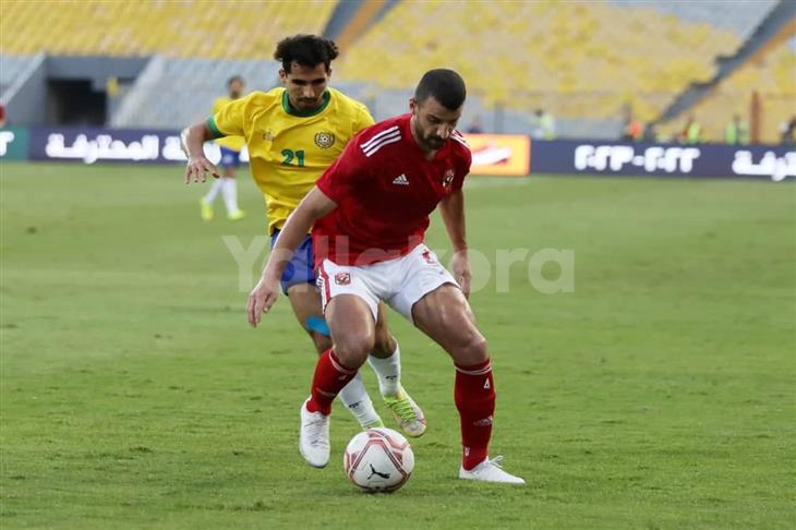 توقيت لقاء مانشستر يونايتد و استون فيلا من أنحاء العالم 