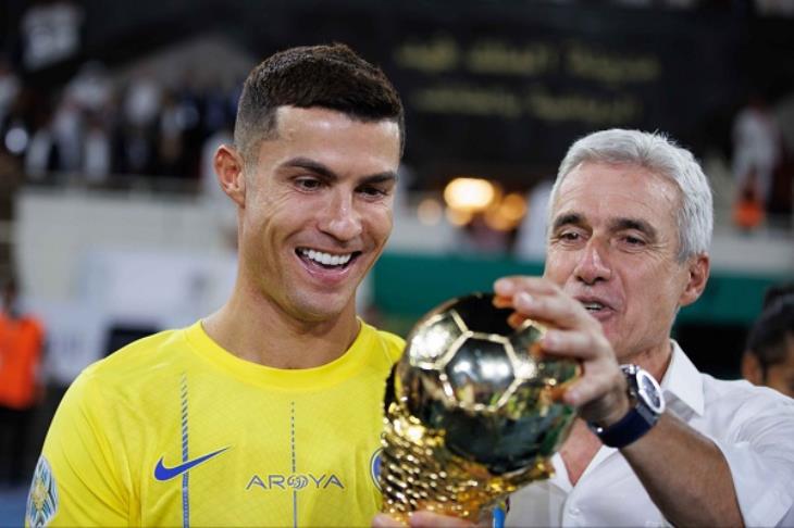 رسميًا.. ريال مدريد يعلن التعاقد مع كيليا مبابي! | 