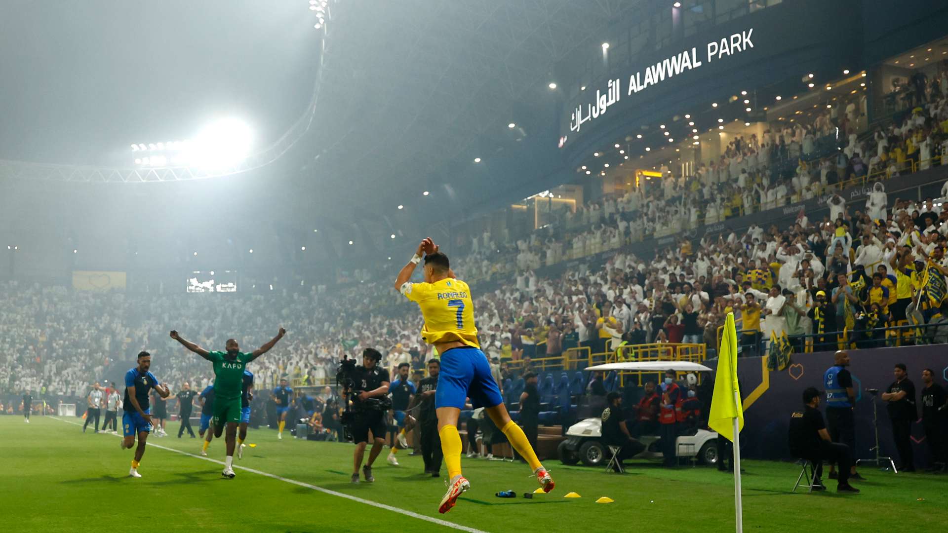 "يجب حل هذه المشكلة" .. خوسيلو يُثير الغموض حول مستقبله مع ريال مدريد! | 