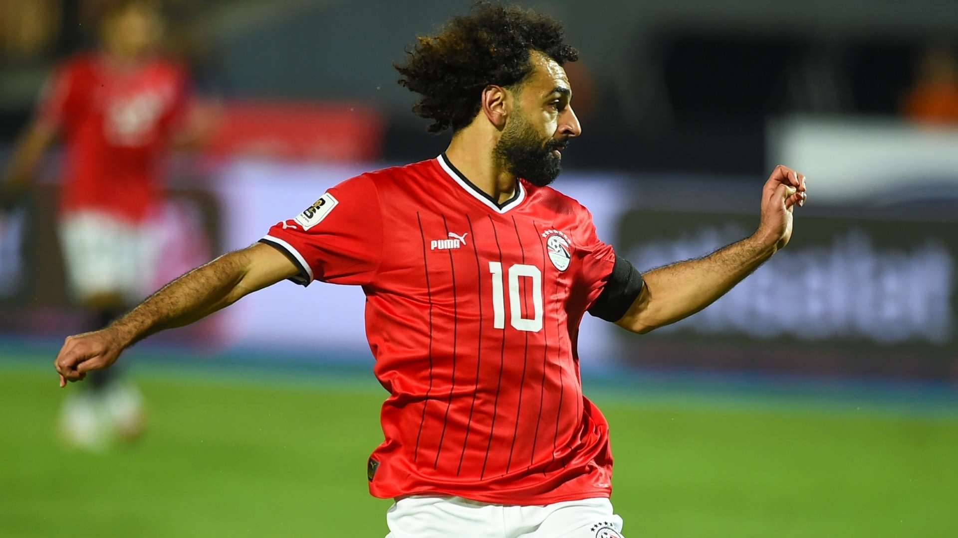 ملعب الامارات يتجهز للقاء ارسنال و كريستال بالاس 