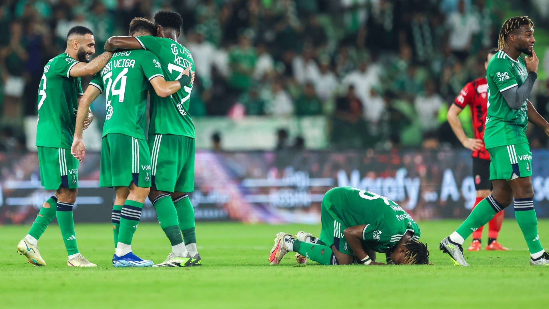 ترتيب الدوري عقب فوز الهلال والاتحاد وتعادل النصر والأهلي 