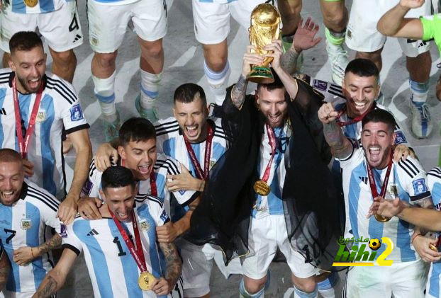 مهمة جديدة تنتظر كارسلي بعد تولي توخيل قيادة منتخب إنجلترا 