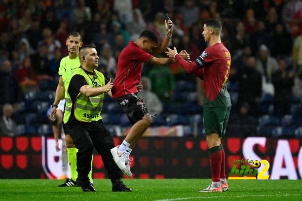 "الطبيب لم يخيّط القطع" .. أحمد شراحيلي يكشف خطأ طبيًا وراء غيابه الطويل عن الاتحاد! | 