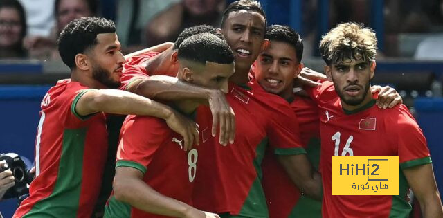 الجزائر يتعادل 3-3 أمام جنوب أفريقيا وديا بحضور قندوسى 