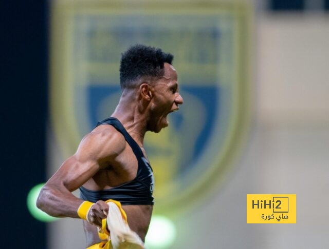 فيديو: كواليس رحلة الهلال إلى الدمام 