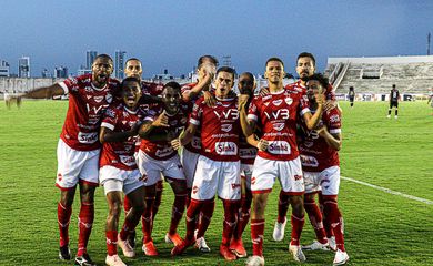 حسين لبيب يحفز لاعبي الزمالك بعد رحيل جوميز 