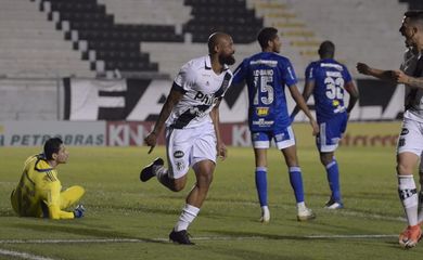 "حتى في رمضان تكذبون!" .. خالد الشنيف يبرئ نفسه من شائعات حول الاتحاد | 