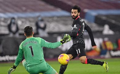 برشلونة يعلن رسميا إصابة جافى بقطع فى الرباط الصليبي 