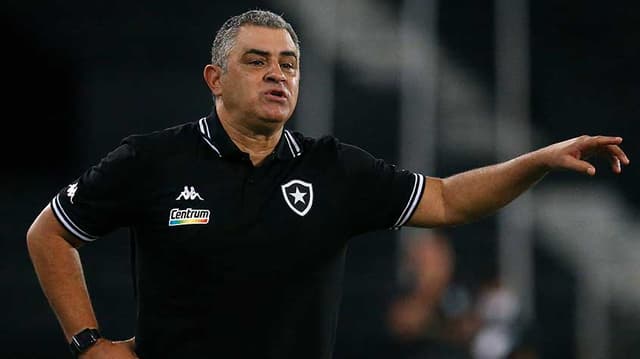 سام مرسي يشارك في تعادل إيبسويتش تاون ضد مان يونايتد بالدوري الإنجليزي 