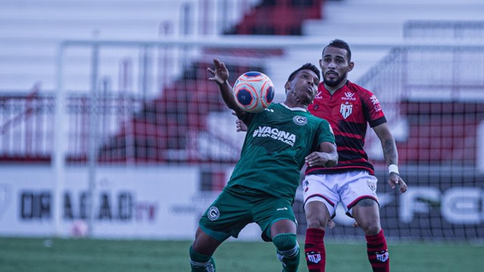 لاعب مانشستر يونايتد السابق: ميتروفيتش أثبت جدارته في الكلاسيكو 