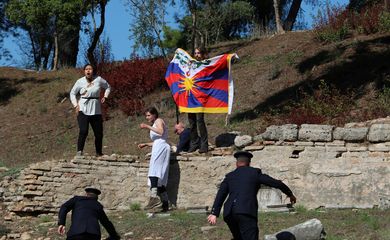 | برشلونة يطارد نجم منتخب المغرب 