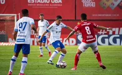 سالم الدوسري لاعب محلي بمواصفات عالمية 