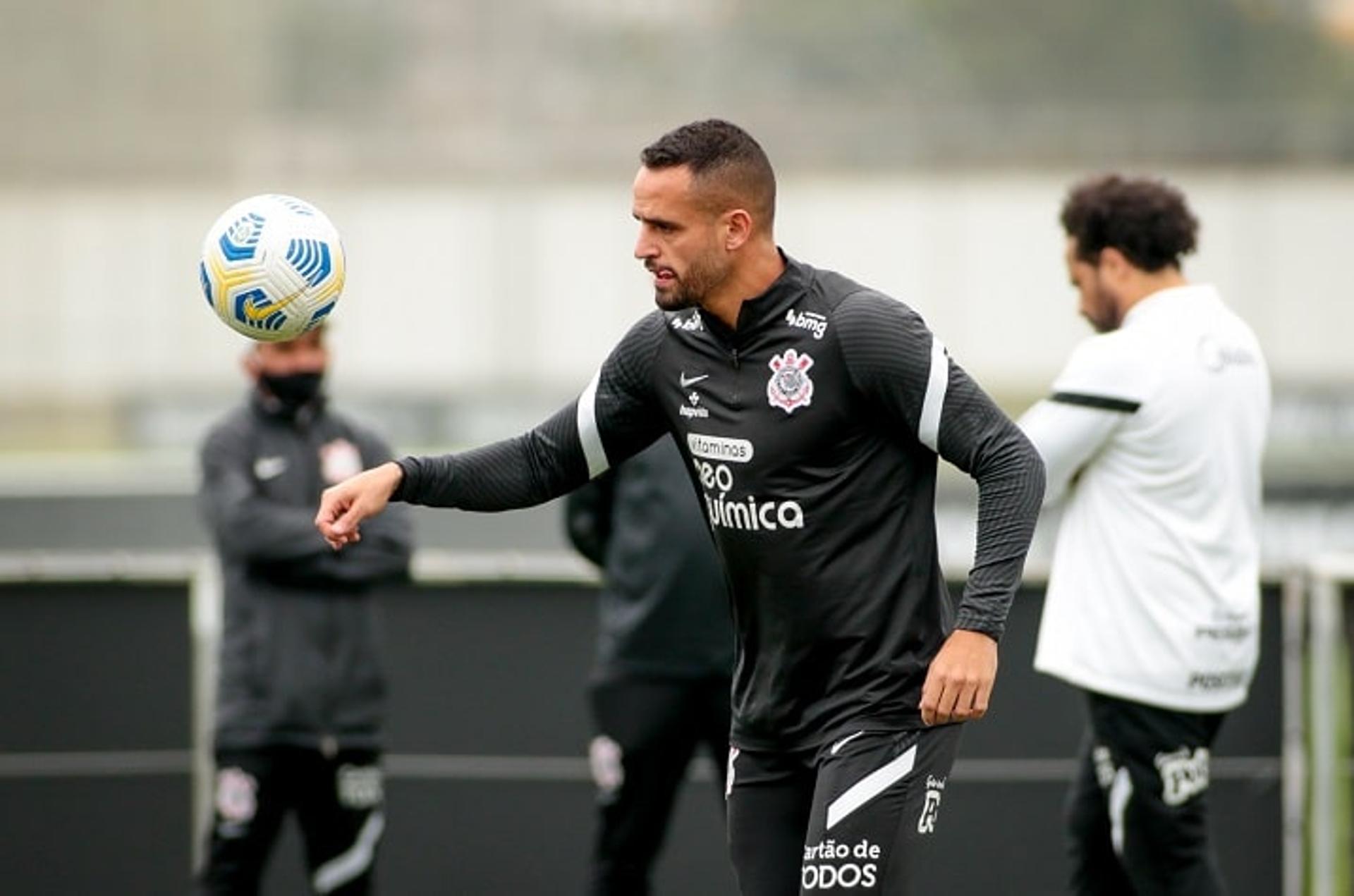 نيس يتصدر الدوري الفرنسي 