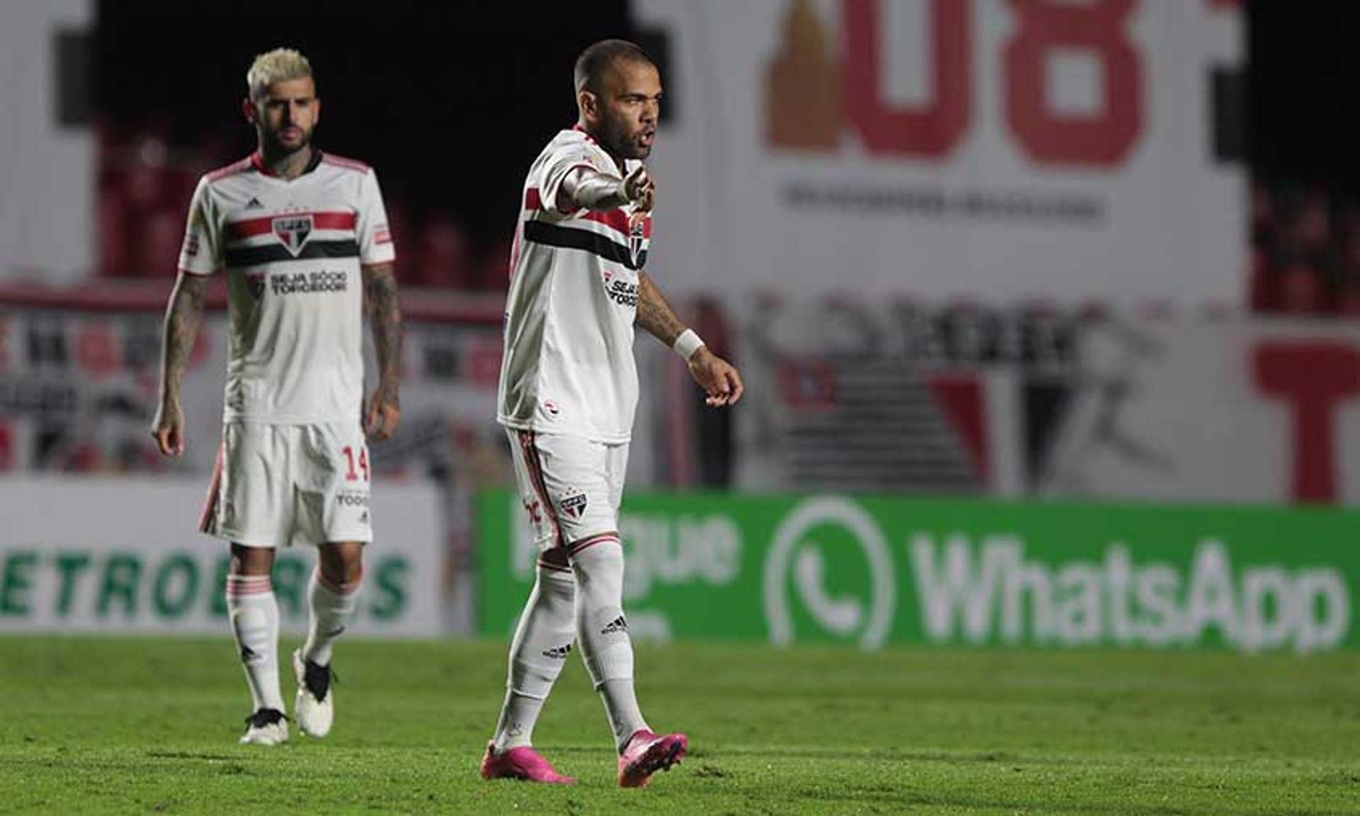 تاريخ مواجهات الهلال والعين في آسيا 