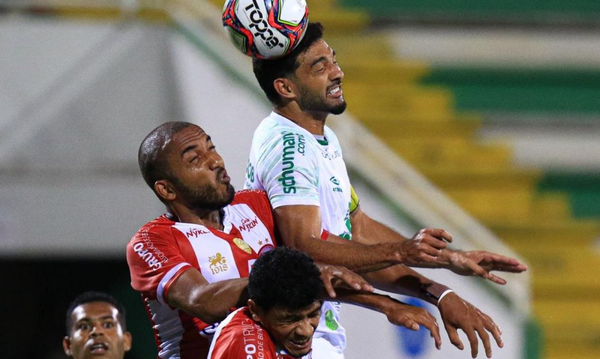 نتائج مباريات بايرن ميونخ امام ابطال الدوري الالماني في القرن الـ21 