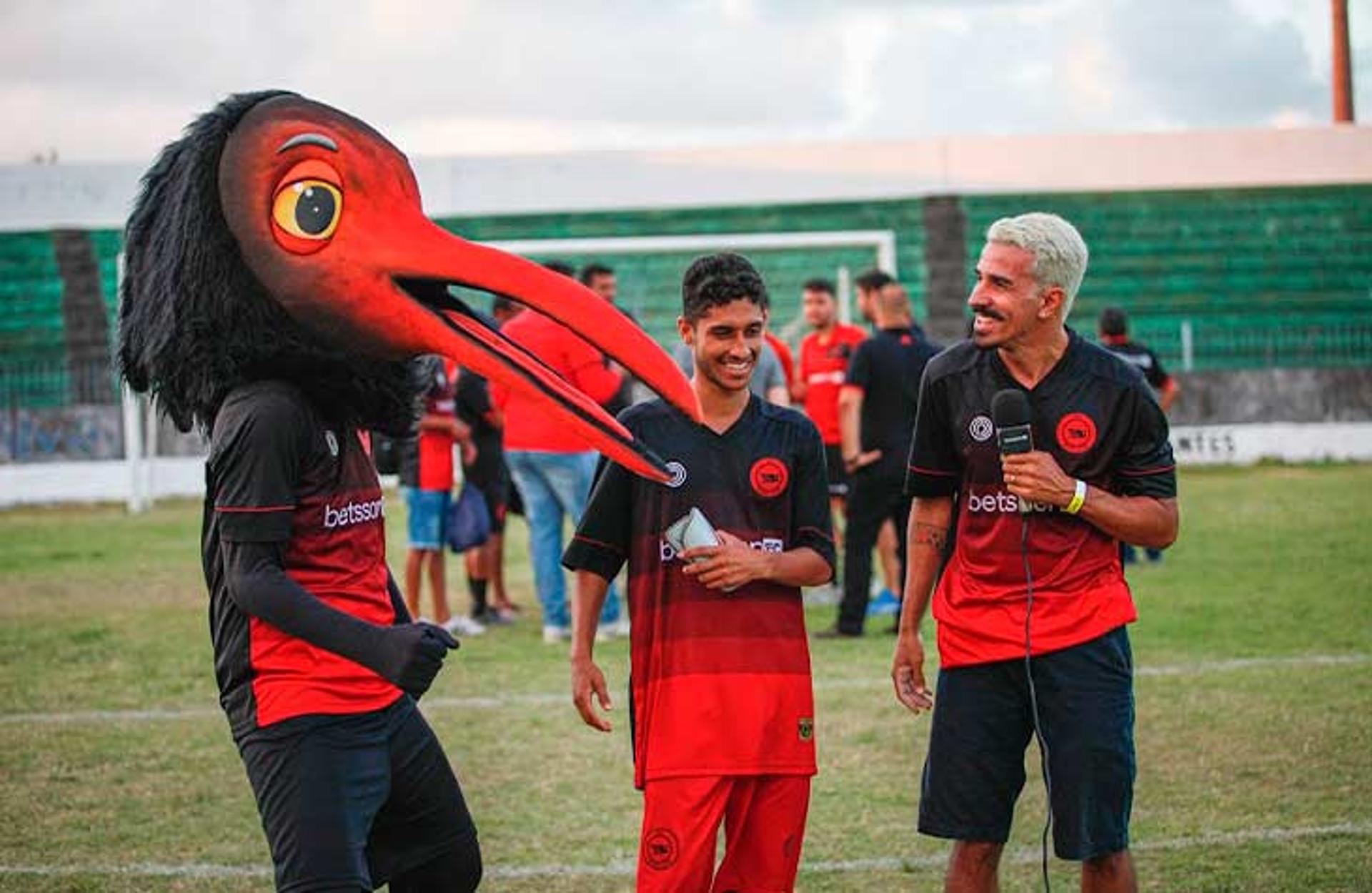 رسميًا - الاتحاد يعلن تفاصيل إصابة كريم بنزيما - Scores 