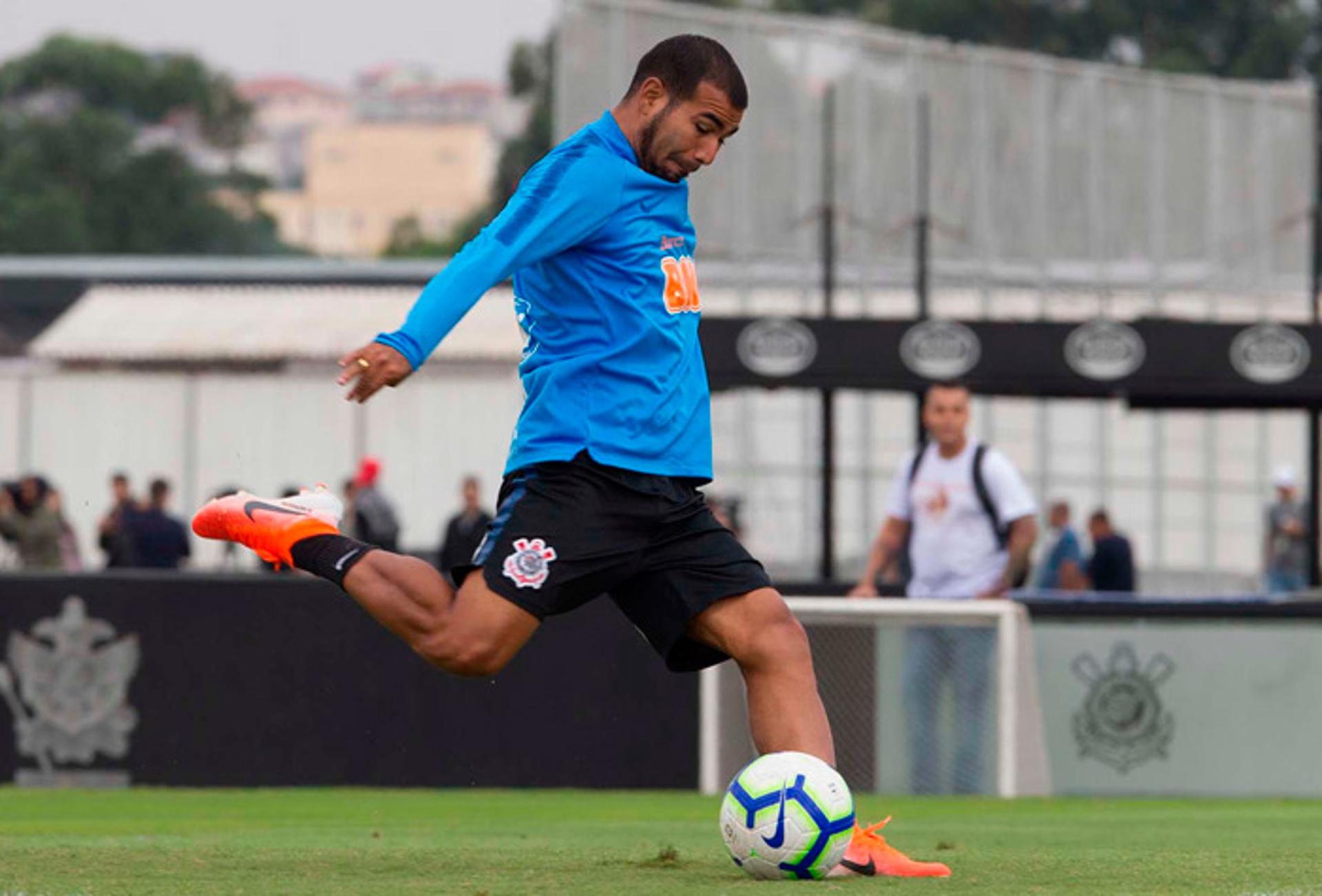 اللاعب الذي سيرافق فليك في مؤتمر مباراة بريست 