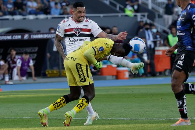 الفيحاء يستعيد نجميه قبل مواجهة الهلال 