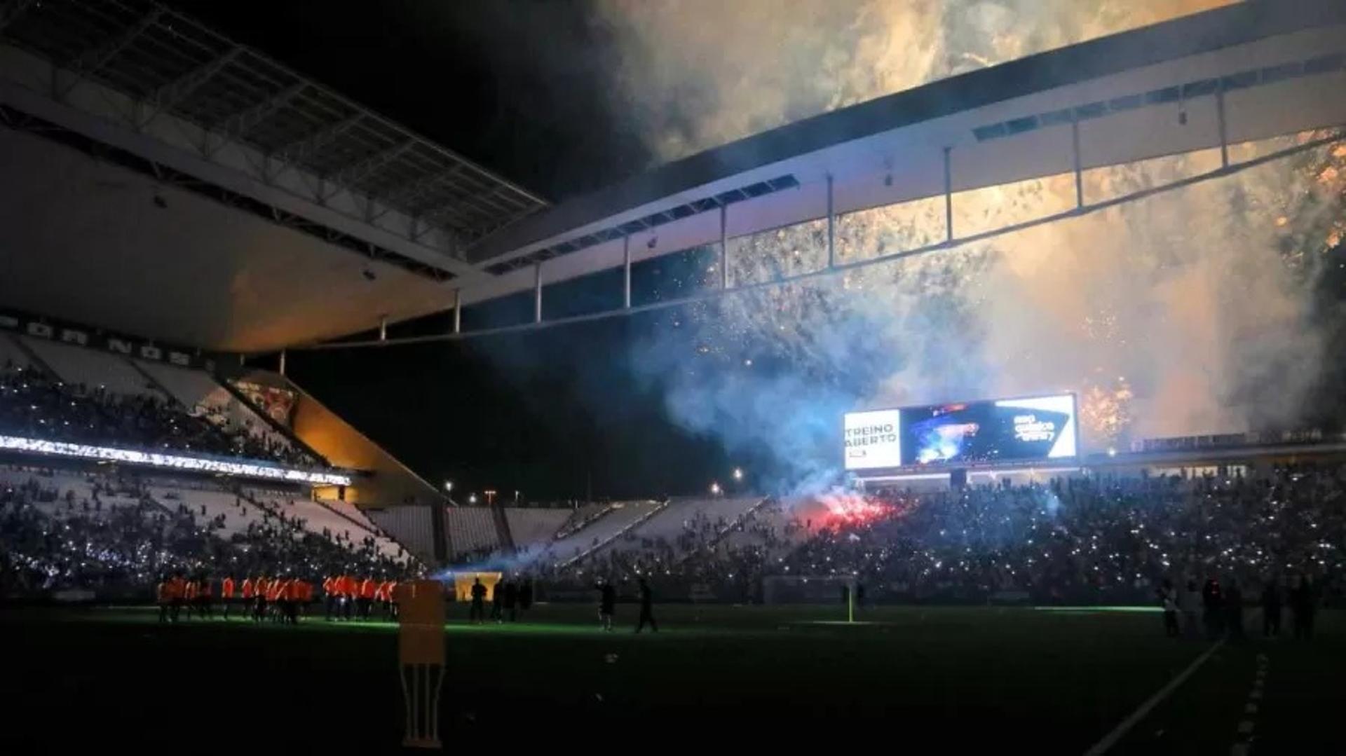 ليفربول الفريق الوحيد الذي حقق العلامة الكاملة في دوري الأبطال 