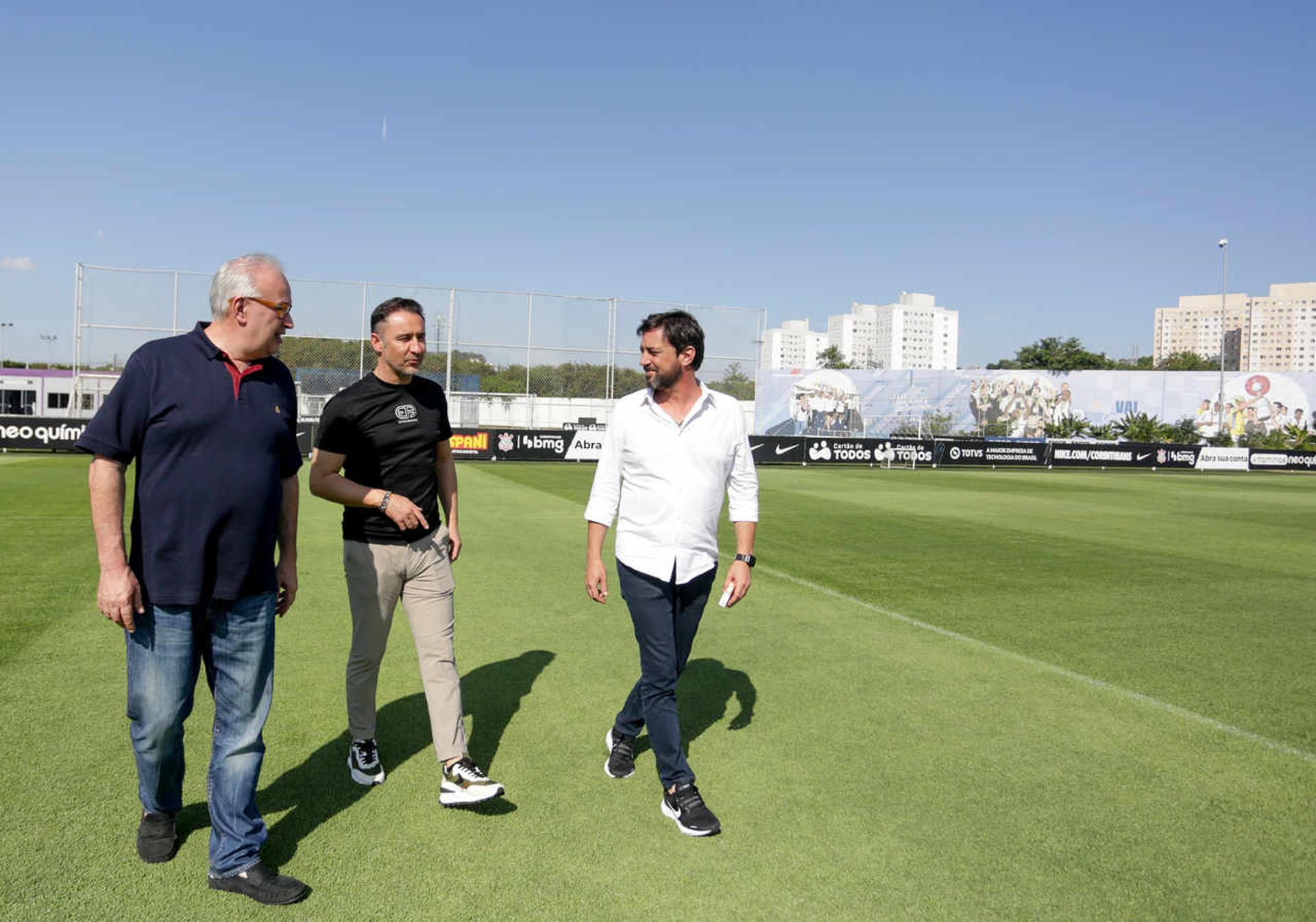 خط وسط الهلال أمام الاتحاد في دوري أبطال آسيا 