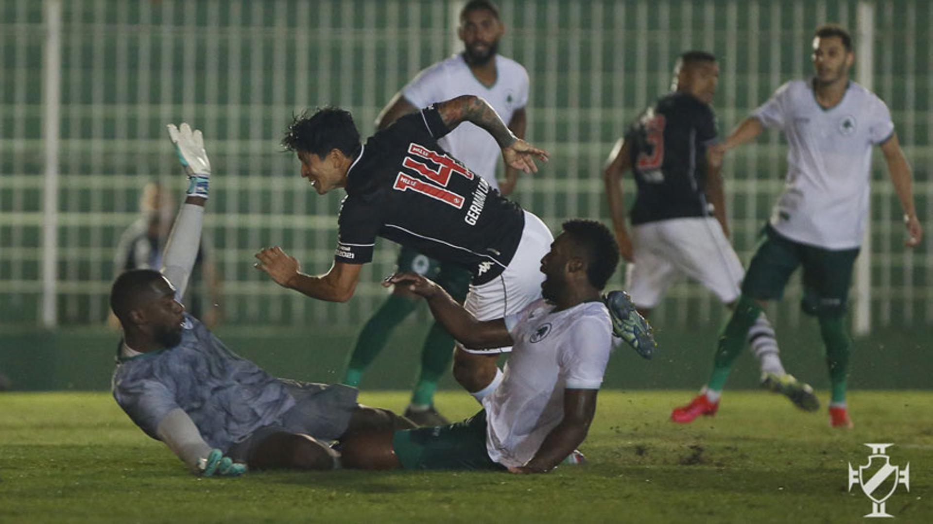 ليست إصابة عابرة .. نجم الهلال يُثير القلق بشأن تاريخه "المرعب" | 