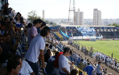 الشباب يستعد لإنهاء صفقة عالمية من الدوري الإنجليزي 