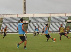 عين على فالفيردي في مباراة دورتموند 